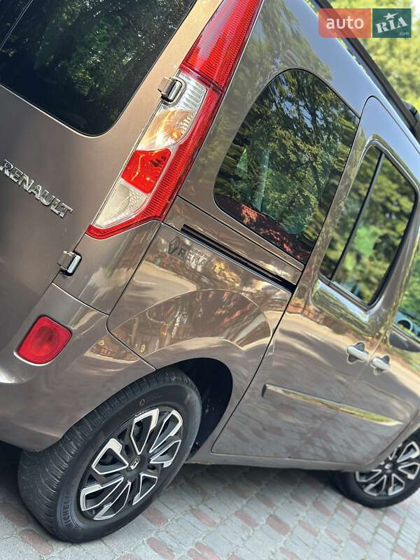 Минивэн Renault Kangoo 2015 в Дрогобыче