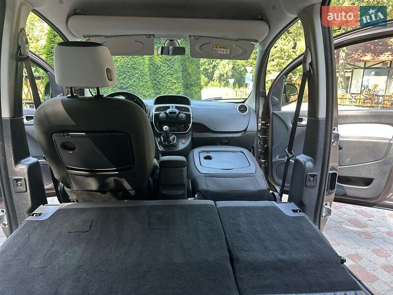 Минивэн Renault Kangoo 2015 в Дрогобыче
