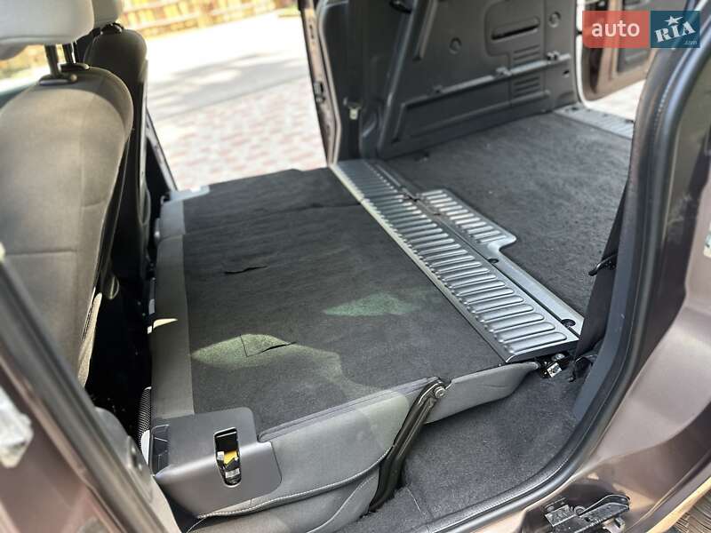 Минивэн Renault Kangoo 2015 в Дрогобыче