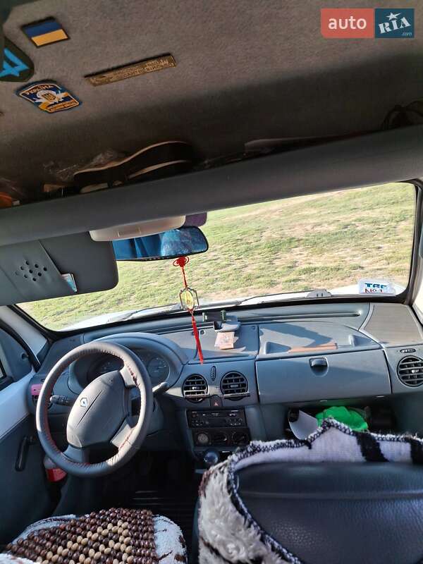 Минивэн Renault Kangoo 2001 в Новояворовске