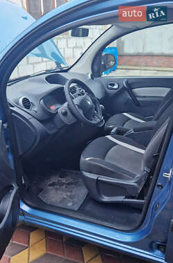 Минивэн Renault Kangoo 2013 в 