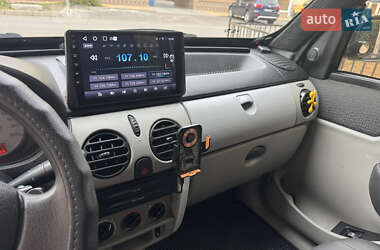 Минивэн Renault Kangoo 2003 в 