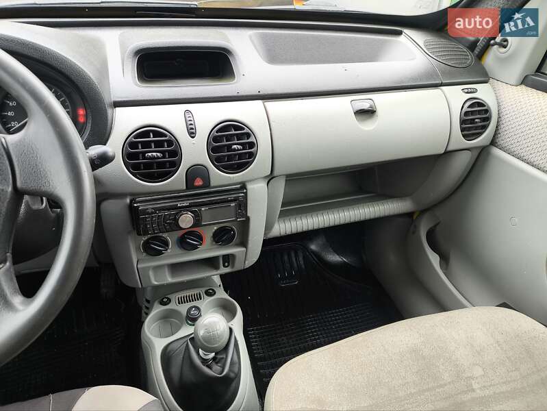 Минивэн Renault Kangoo 2003 в Умани