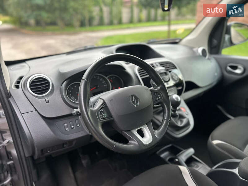 Минивэн Renault Kangoo 2015 в Ровно
