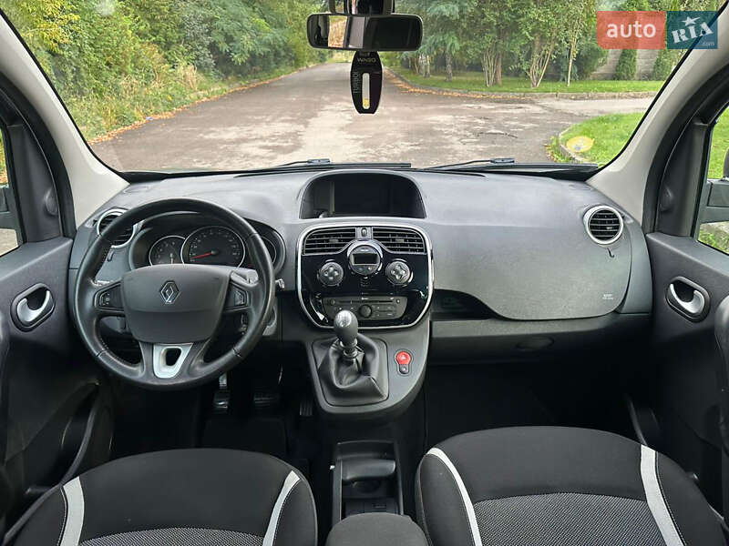 Минивэн Renault Kangoo 2015 в Ровно