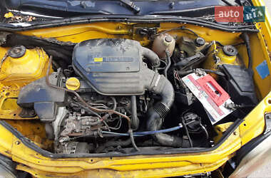 Грузопассажирский фургон Renault Kangoo 1999 в 