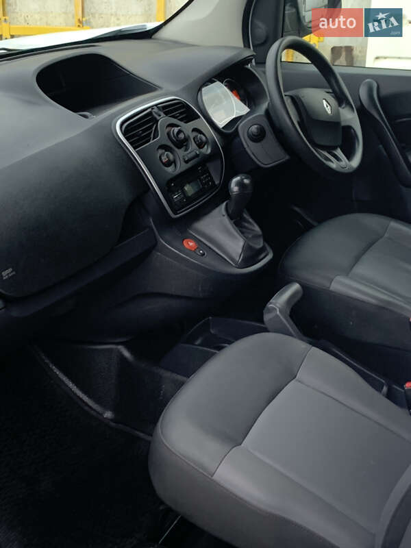 Вантажний фургон Renault Kangoo 2020 в Бориславі