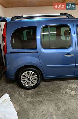 Минивэн Renault Kangoo 2012 в 
