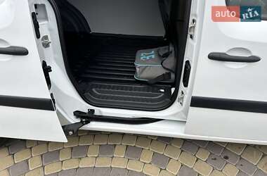 Грузовой фургон Renault Kangoo 2019 в 