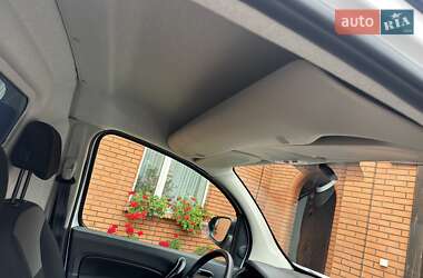 Грузовой фургон Renault Kangoo 2019 в 