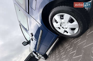 Минивэн Renault Kangoo 2009 в 