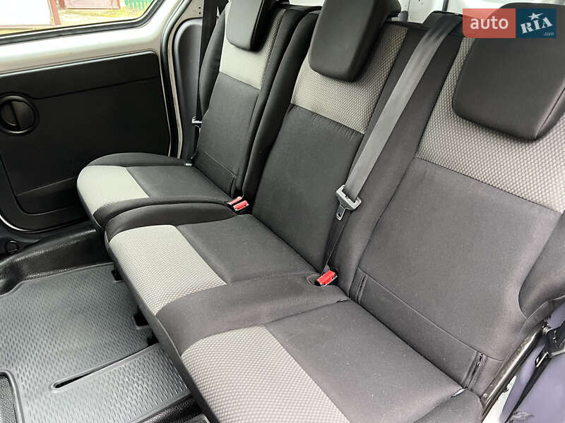 Мінівен Renault Kangoo 2017 в Дніпрі