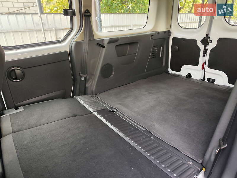 Мінівен Renault Kangoo 2020 в Нових Санжарах