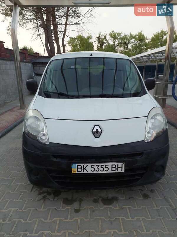 Мінівен Renault Kangoo 2010 в Рівному фото Мінівен Renault Kangoo 2010 в Рівному