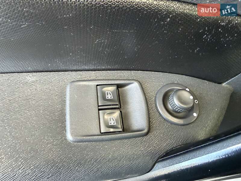 Грузовой фургон Renault Kangoo 2014 в Одессе фото 11 Грузовой фургон Renault Kangoo 2014 в Одессе