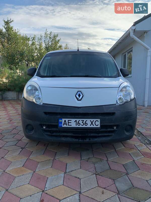 Грузовой фургон Renault Kangoo 2013 в 