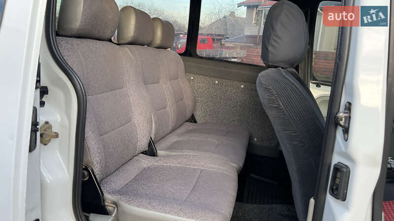 Минивэн Renault Kangoo 2004 в Десне