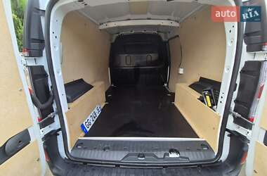Грузовой фургон Renault Kangoo 2022 в 