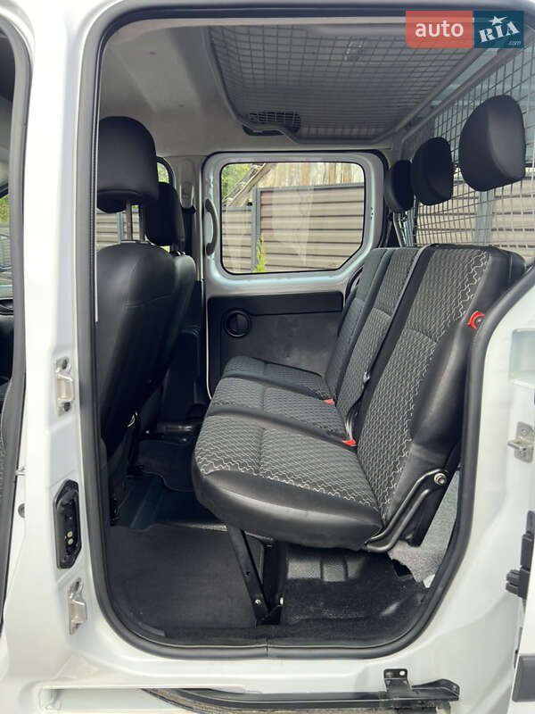 Минивэн Renault Kangoo 2015 в Дубно