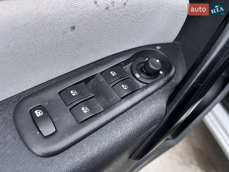 Мінівен Renault Kangoo 2013 в Луцьку