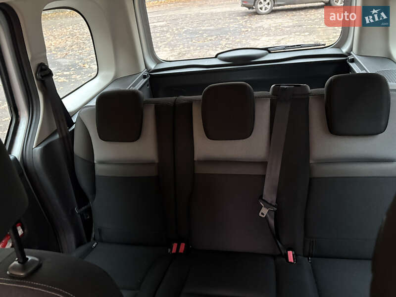 Мінівен Renault Kangoo 2016 в Чернігові