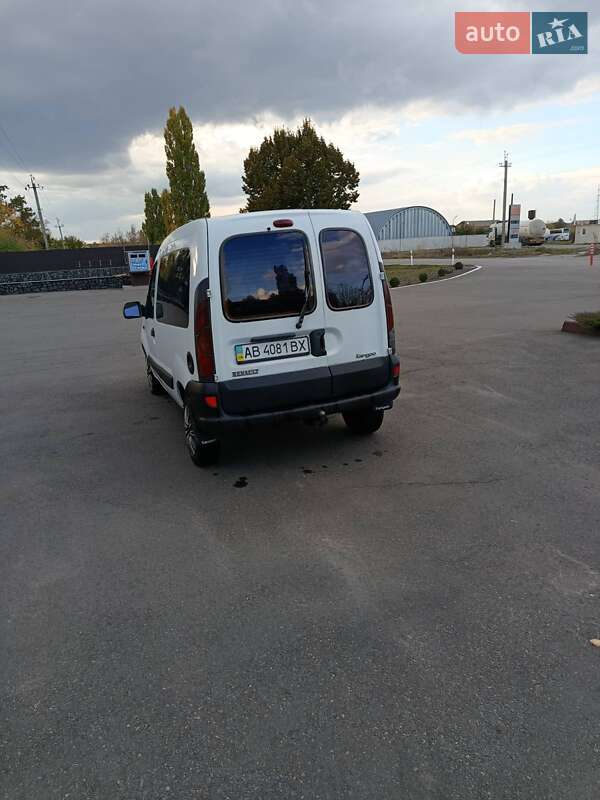 Минивэн Renault Kangoo 2001 в Благовещенском