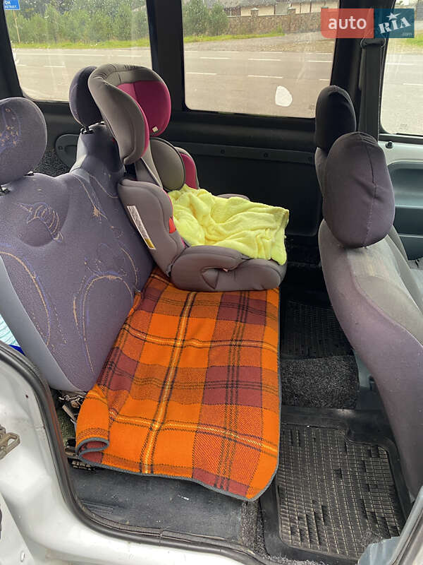 Минивэн Renault Kangoo 1998 в Самборе