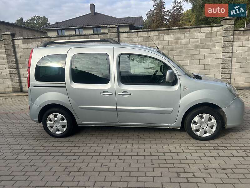 Минивэн Renault Kangoo 2011 в Луцке