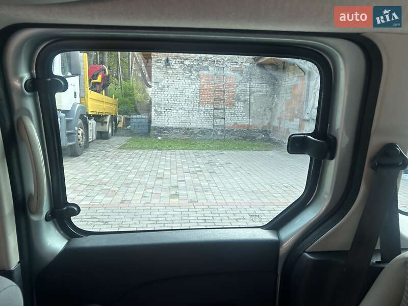 Минивэн Renault Kangoo 2011 в Луцке