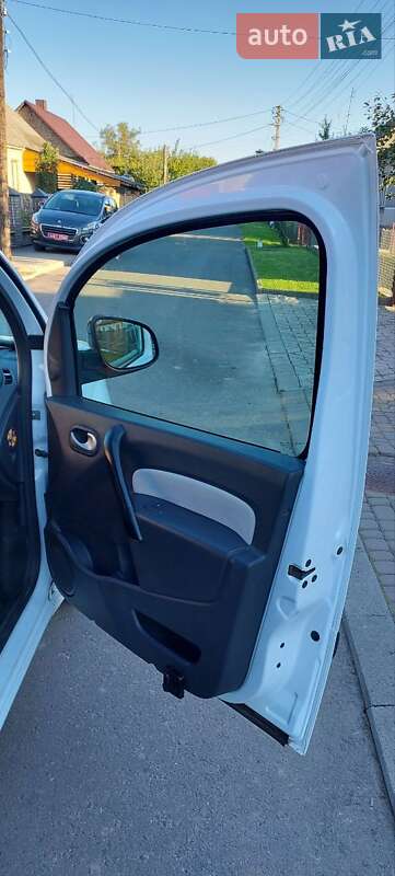 Минивэн Renault Kangoo 2014 в Дубно
