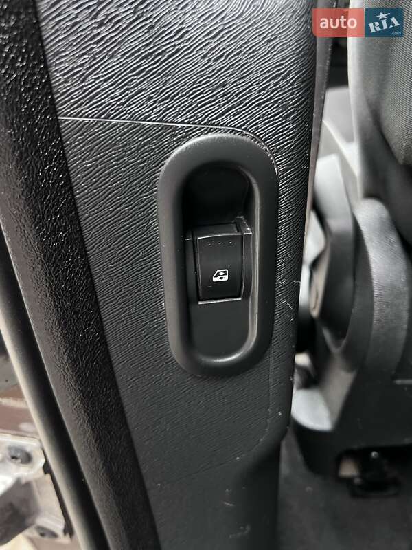 Мінівен Renault Kangoo 2013 в Чернівцях
