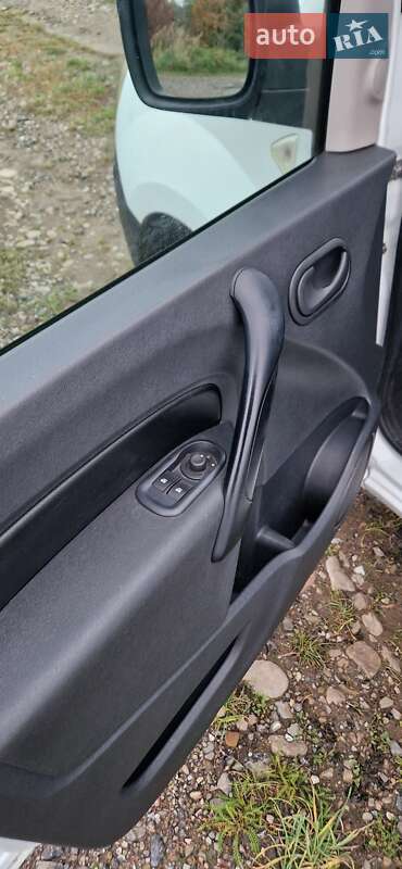 Минивэн Renault Kangoo 2011 в Ивано-Франковске