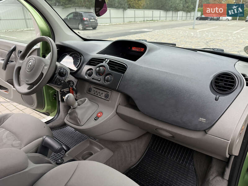 Мінівен Renault Kangoo 2009 в Луцьку