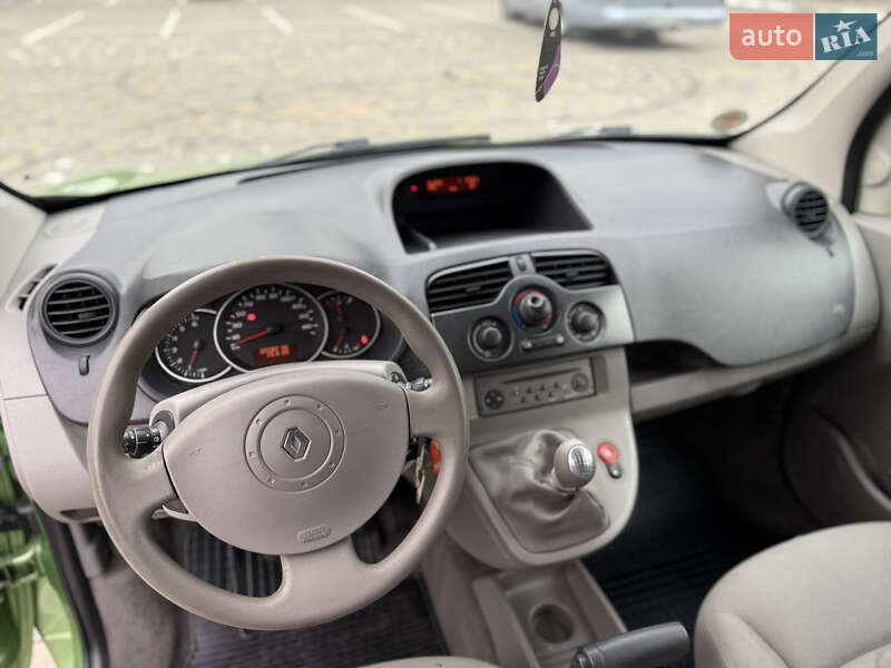 Мінівен Renault Kangoo 2009 в Луцьку