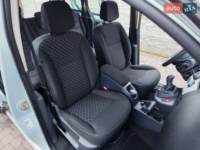 Мінівен Renault Kangoo 2013 в Дубні