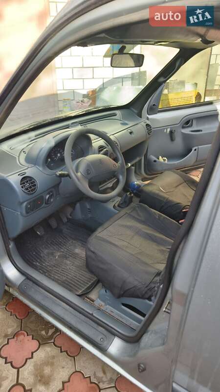 Минивэн Renault Kangoo 1998 в Коростене