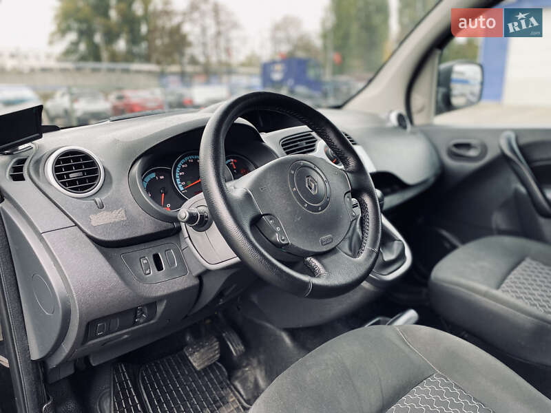 Минивэн Renault Kangoo 2012 в Киеве