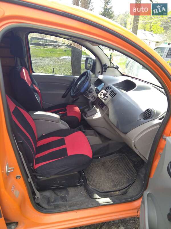 Вантажний фургон Renault Kangoo 2010 в Мукачевому фото 3 Вантажний фургон Renault Kangoo 2010 в Мукачевому