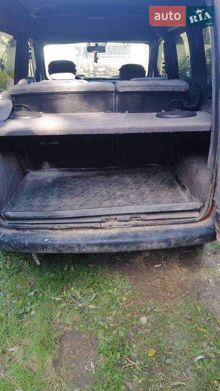 Минивэн Renault Kangoo 2000 в Городенке