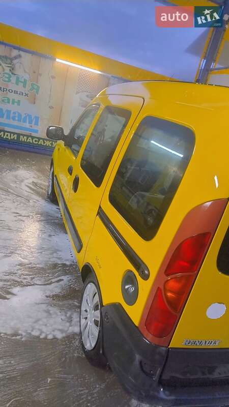 Минивэн Renault Kangoo 2001 в Долине