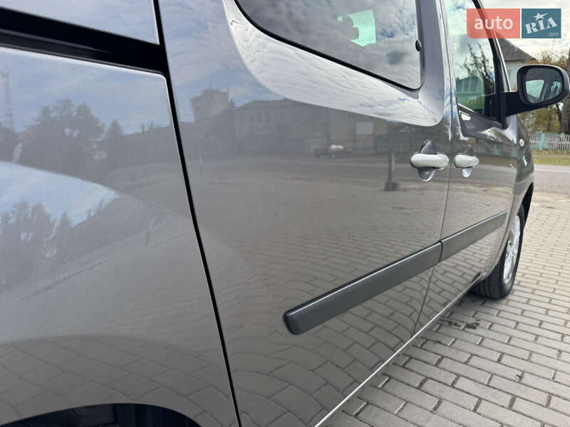 Минивэн Renault Kangoo 2017 в Лопатине фото 12 Минивэн Renault Kangoo 2017 в Лопатине