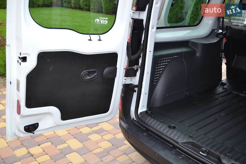 Минивэн Renault Kangoo 2019 в Киеве фото 26 Минивэн Renault Kangoo 2019 в Киеве