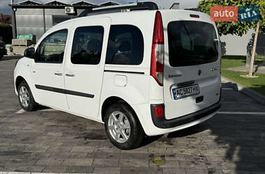 Минивэн Renault Kangoo 2015 в 
