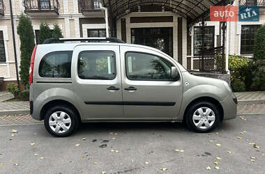 Минивэн Renault Kangoo 2011 в 