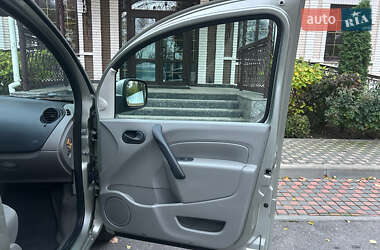 Минивэн Renault Kangoo 2011 в 