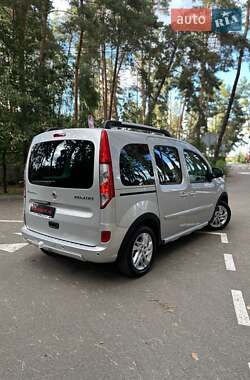 Минивэн Renault Kangoo 2016 в 