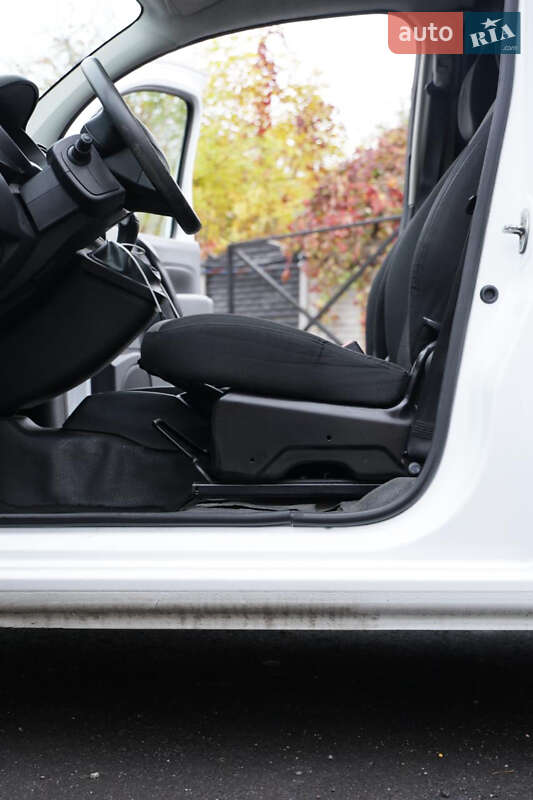 Вантажний фургон Renault Kangoo 2019 в Харкові фото 81 Вантажний фургон Renault Kangoo 2019 в Харкові