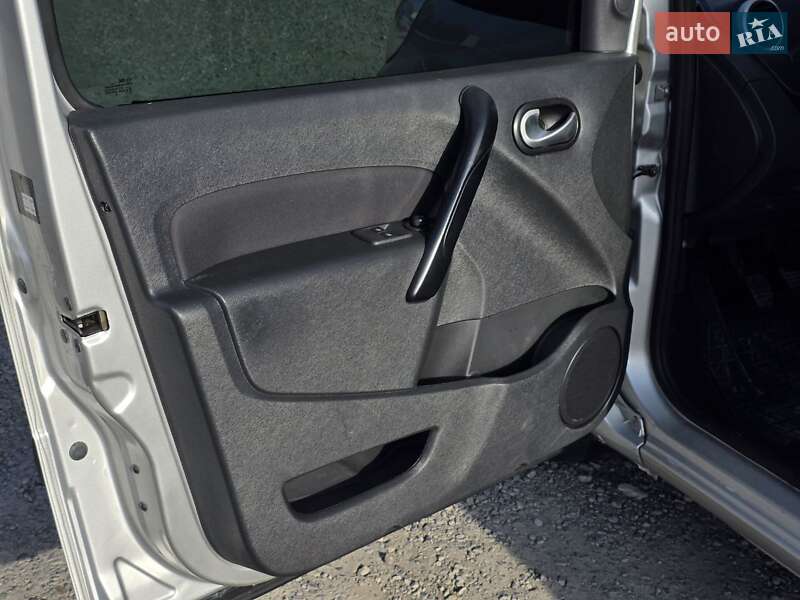 Мінівен Renault Kangoo 2017 в Тернополі фото 25 Мінівен Renault Kangoo 2017 в Тернополі