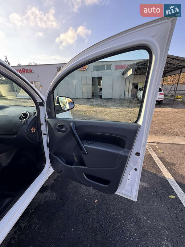Грузовой фургон Renault Kangoo 2014 в Лубнах фото 11 Грузовой фургон Renault Kangoo 2014 в Лубнах