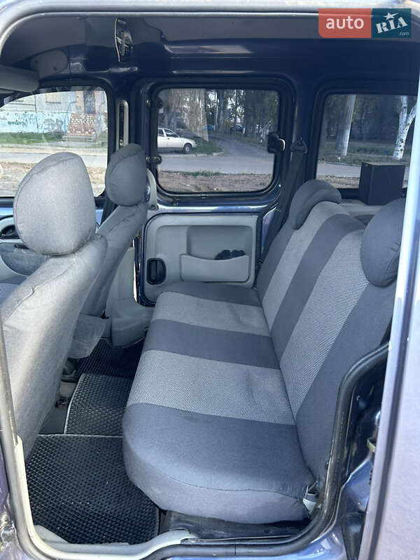 Минивэн Renault Kangoo 2003 в Николаеве фото 7 Минивэн Renault Kangoo 2003 в Николаеве